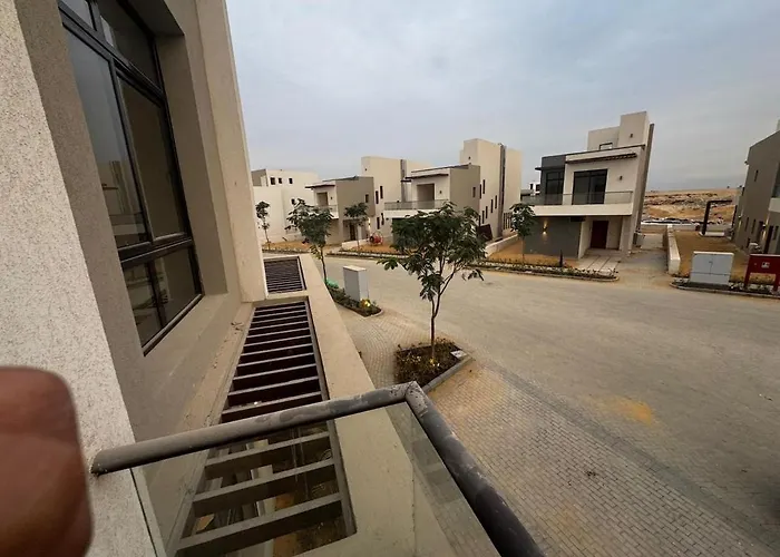 Azha Ainsokhna Tucana Senior First Floor And Roof Apartment *